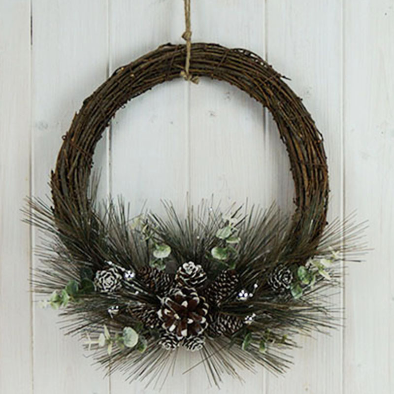 Rattan Foliage & Bauble Wreath detail page